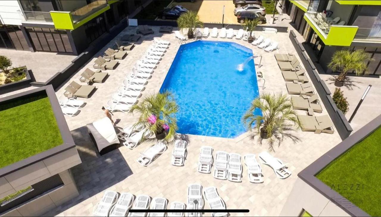 Baby Sea View And Pools Apartment- Mamaia Beach Resort Navodari Bagian luar foto
