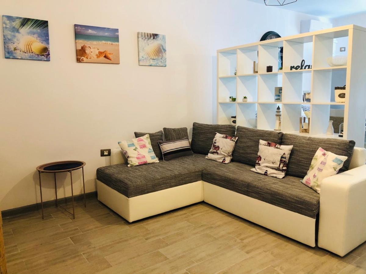 Baby Sea View And Pools Apartment- Mamaia Beach Resort Navodari Bagian luar foto